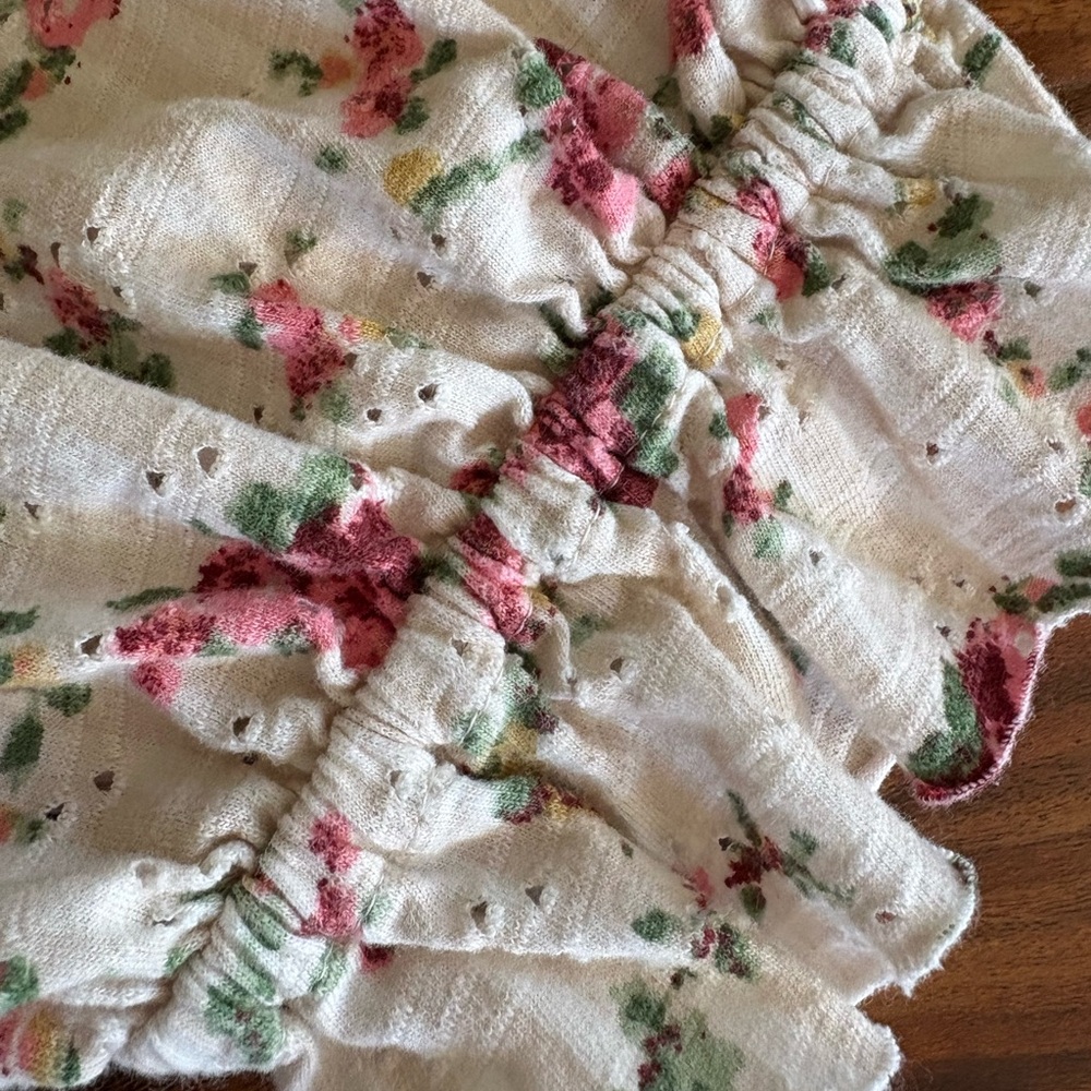 Free People FP Women’s Aster Floral Favorite Girl Ruffled Smocked Top Large L - Picture 11 of 14